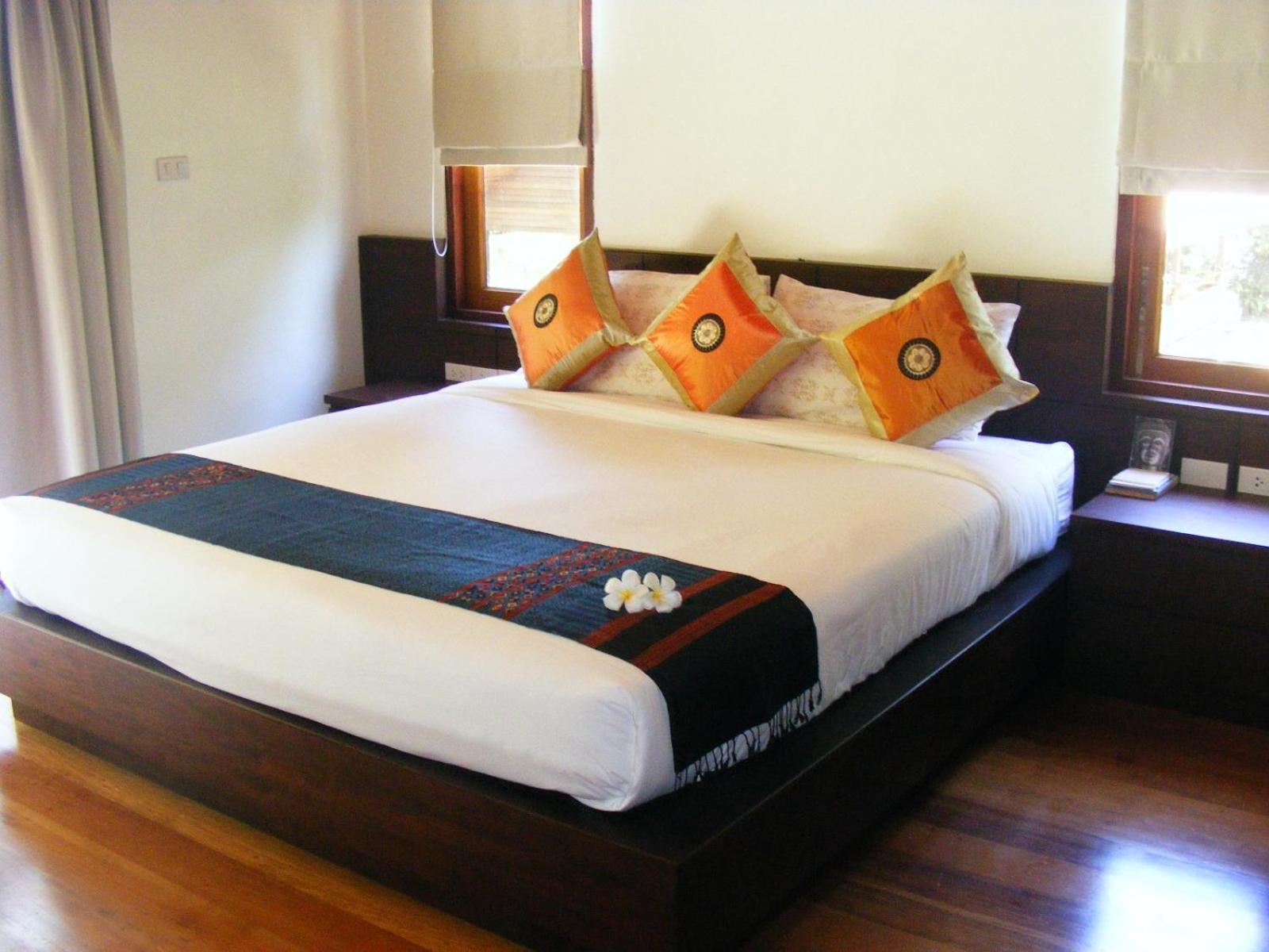 Baan Banyan Villa, Wood House Short Walk To Mae Nam Beach 외부 사진