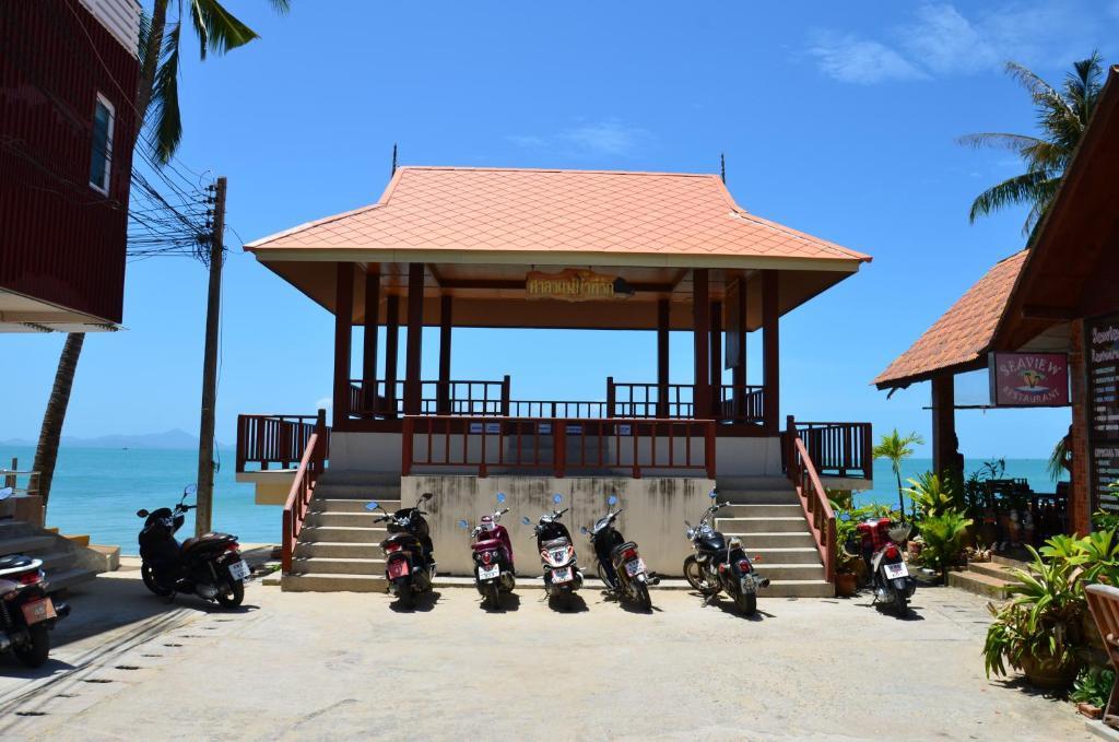Baan Banyan Villa, Wood House Short Walk To Mae Nam Beach 객실 사진